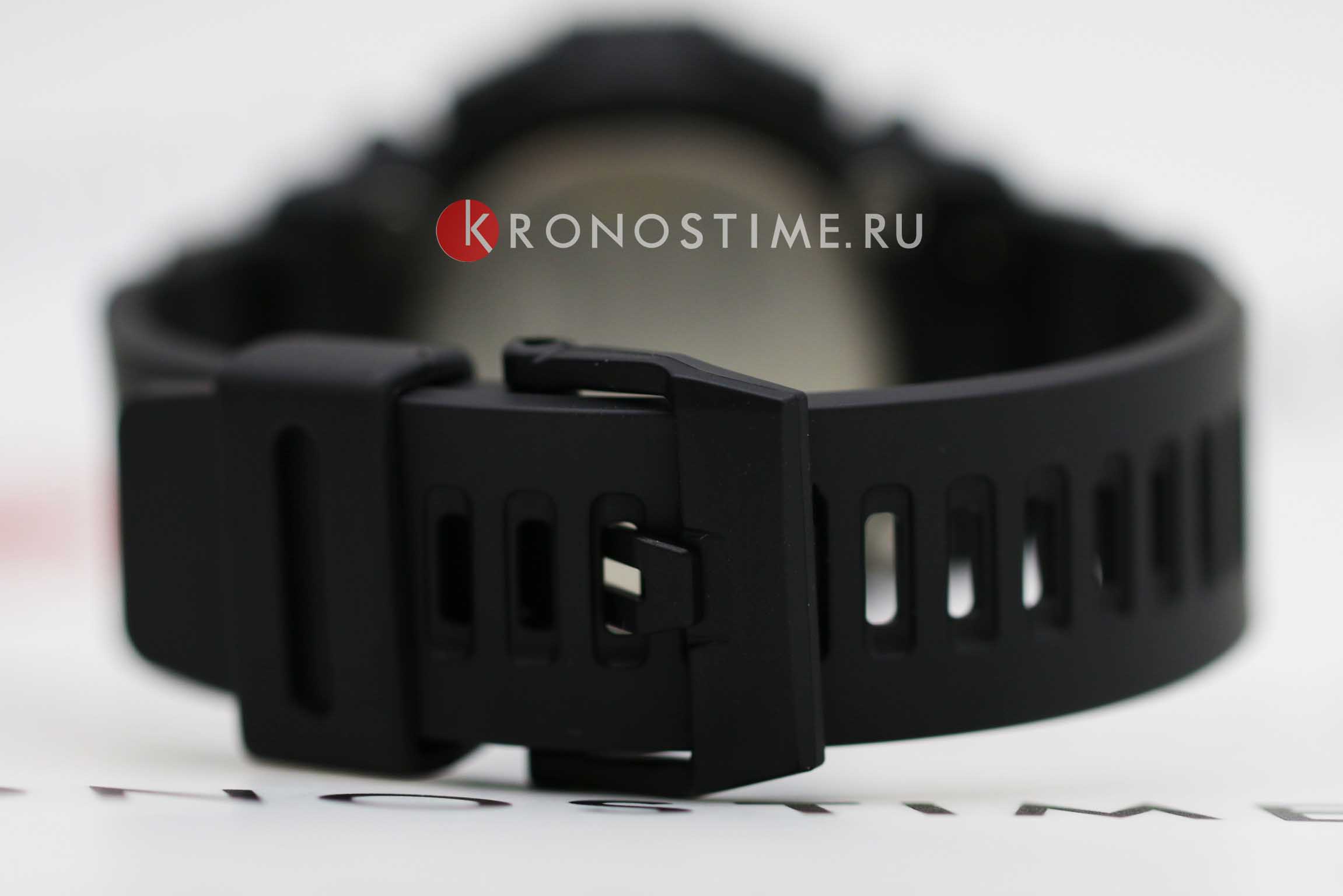Оригинальные часы Casio Casio G-Shock GA-2200BB-1ADR (GA-2200BB-1AER) в фирменной упаковке от производителя